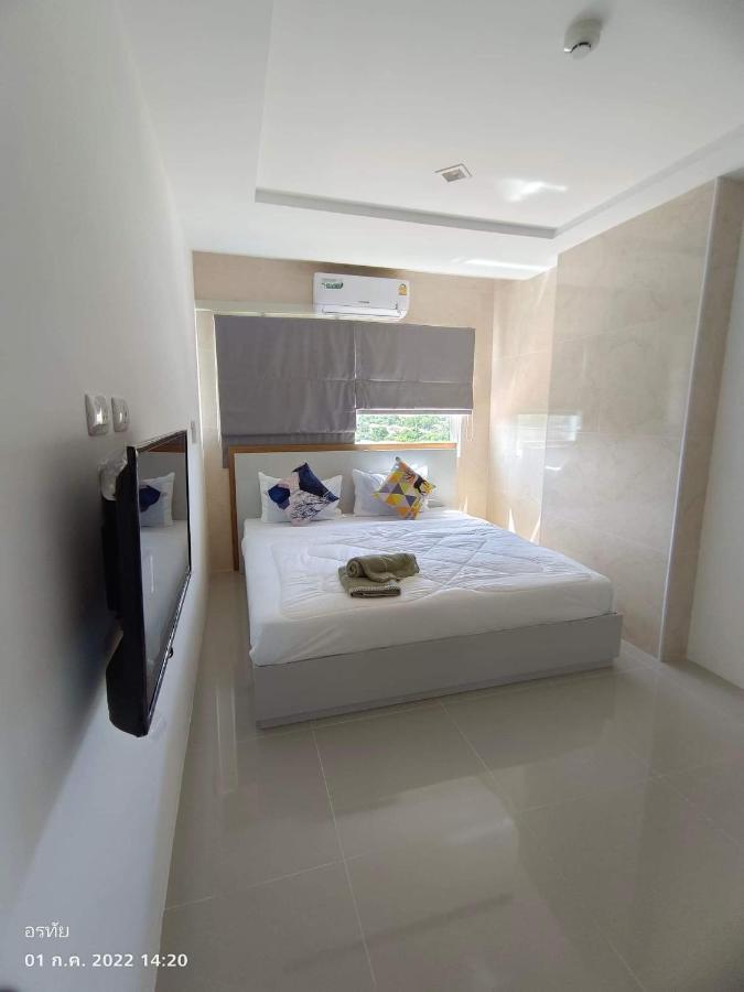 Trio Gems Condo, Pattaya Thailand หาดจอมเทียน ภายนอก รูปภาพ