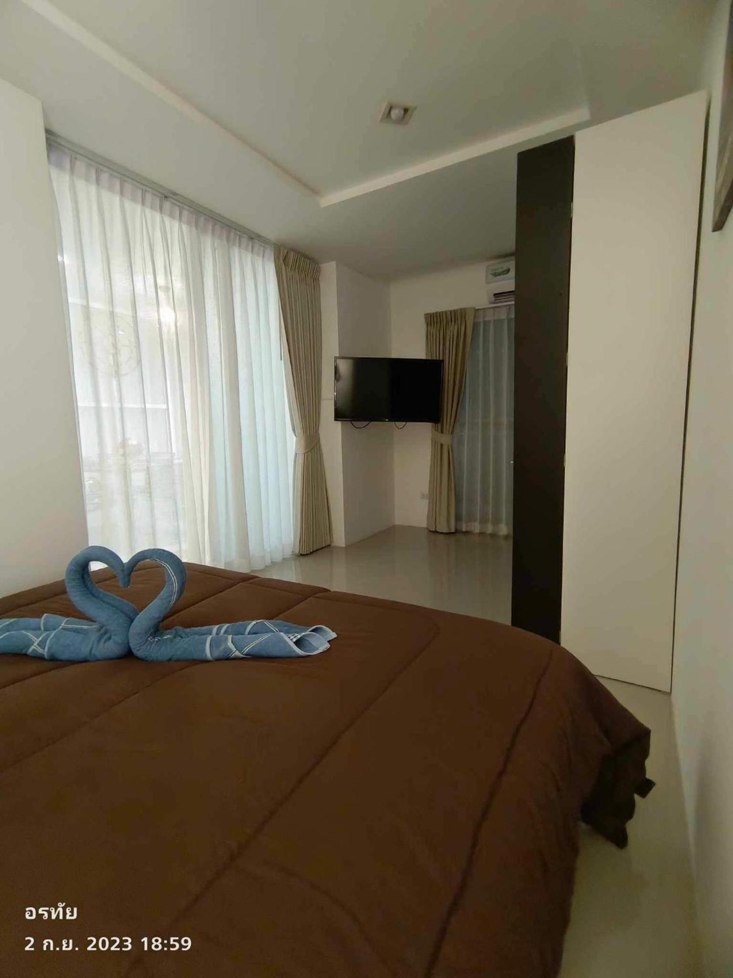 Trio Gems Condo, Pattaya Thailand หาดจอมเทียน ภายนอก รูปภาพ